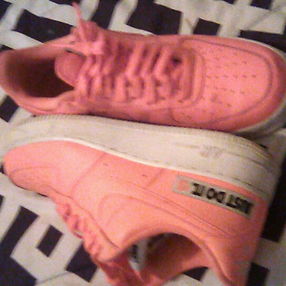 Shoes - Picture 1 of 1